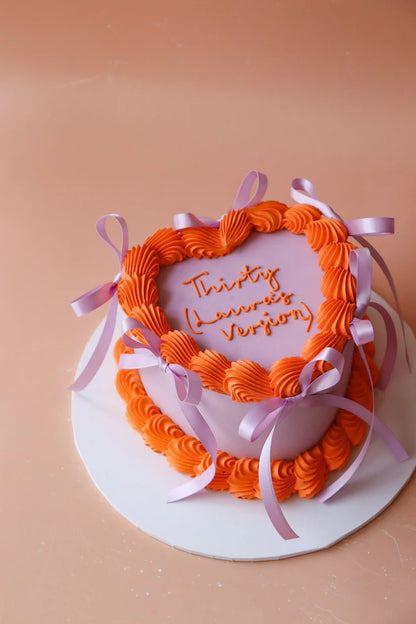 Vintage Heart: Contrast Piping